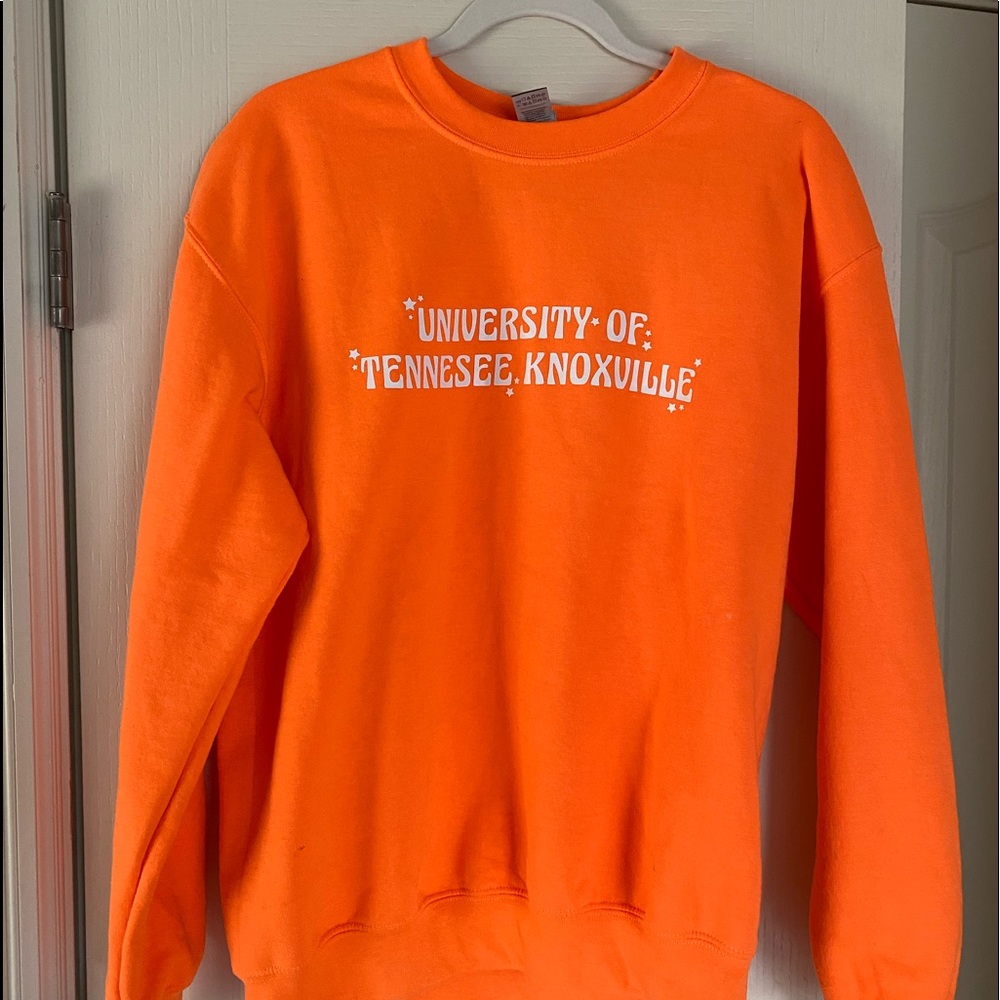 tn crewneck size L